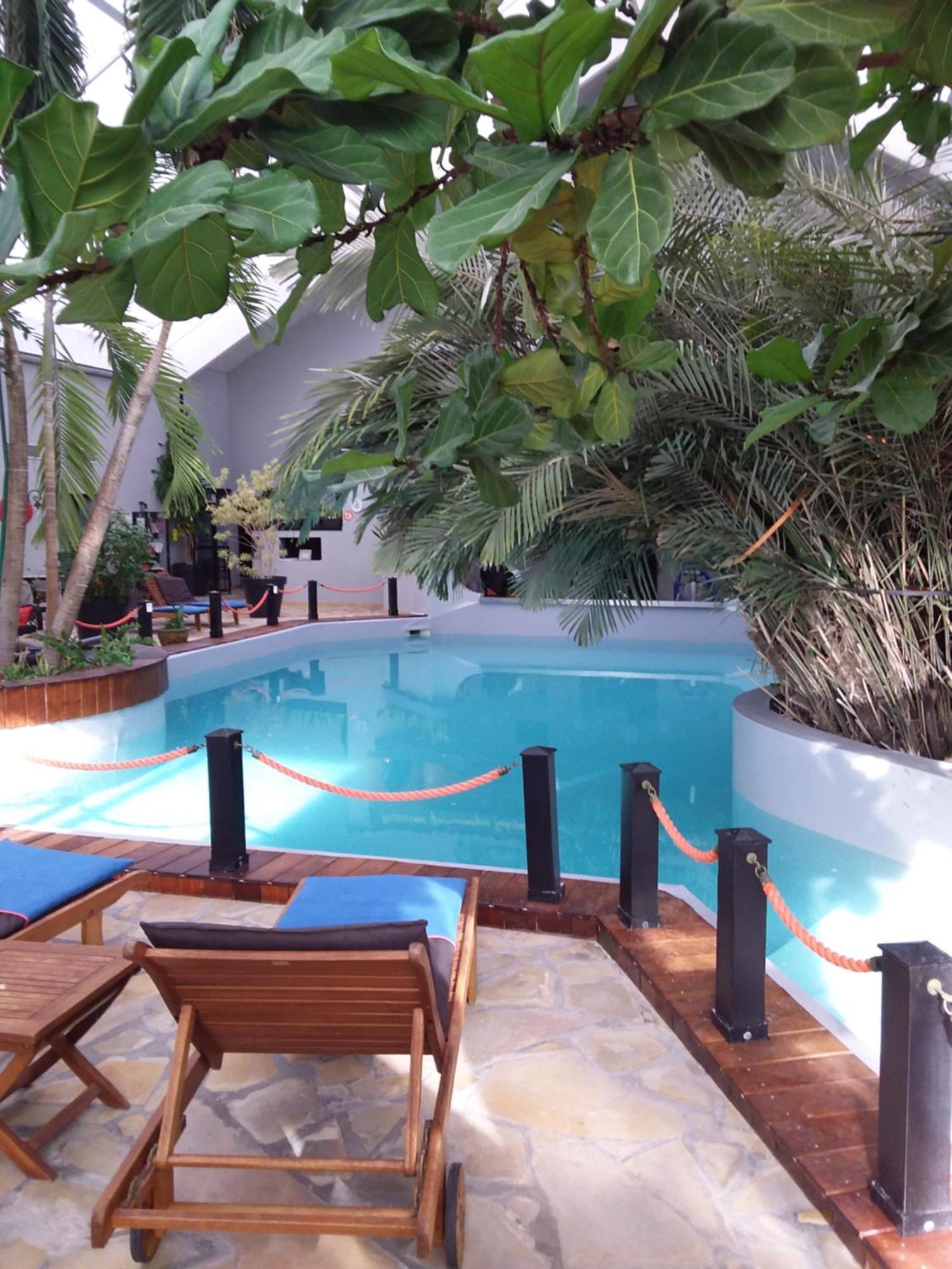 Tropical Hotel ดูร์บี ภายนอก รูปภาพ